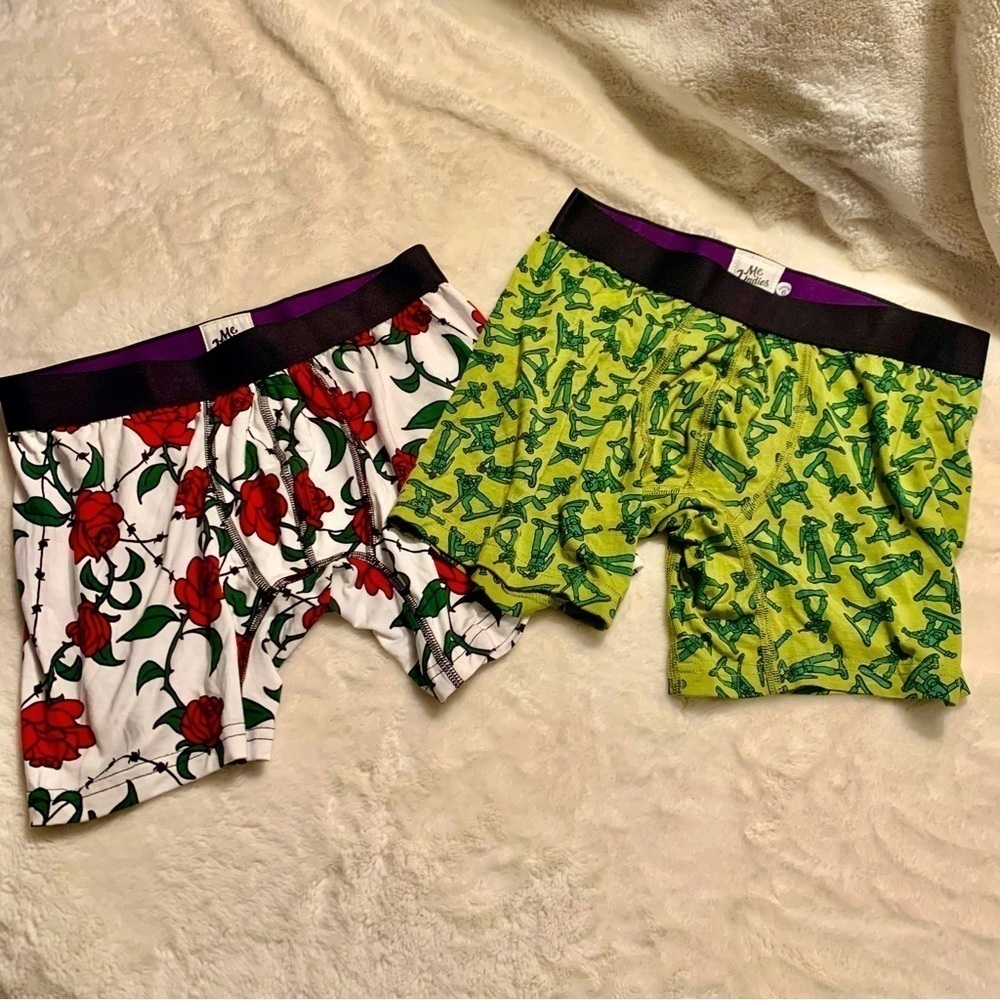 NEW MeUndies Small Set of 2 Pairs Green Army Print & White Red Roses Stretch